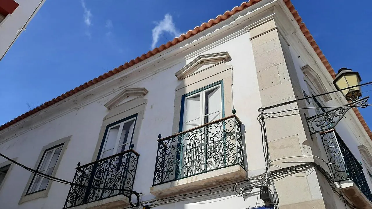 A Casa Do Tenente Faro 0*,
