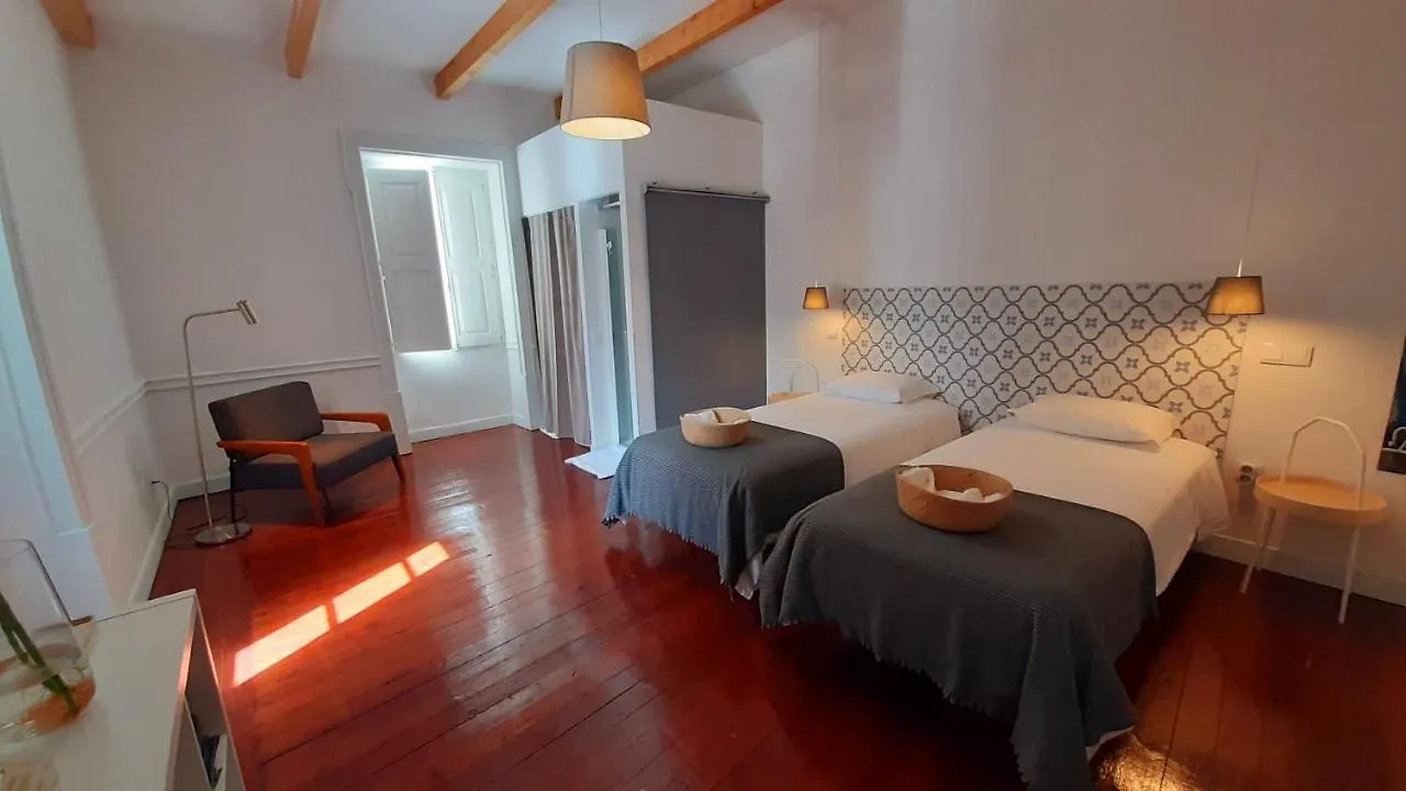 A Casa Do Tenente Faro 0*,