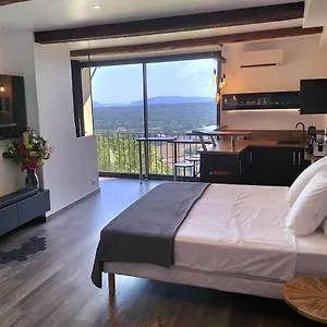 https://lessens.fr-provencehotel.com